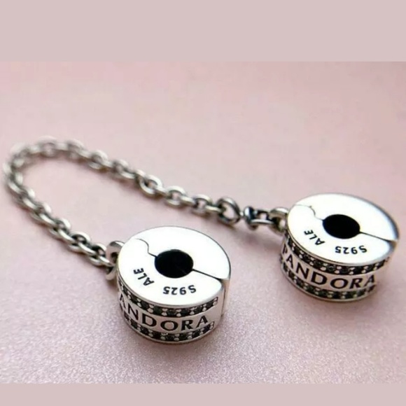 Pandora logo signature safety chain. - Picture 6 of 8